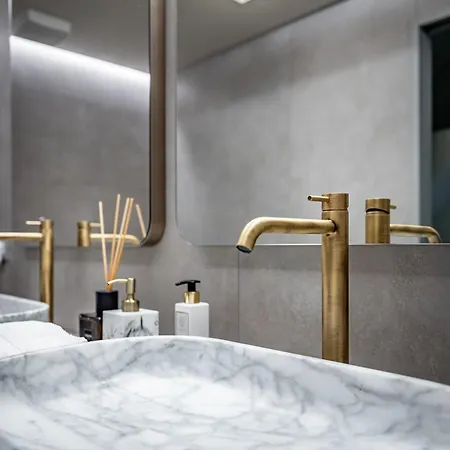アパートホテル Dimora Collection - Le Corti - Boutique Luxury In A Restored 13th Century Convent, With Sauna And Gym (adults Only)