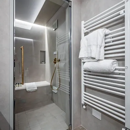 アパートホテル Dimora Collection - Le Corti - Boutique Luxury In A Restored 13th Century Convent, With Sauna And Gym (adults Only) フィレンツェ