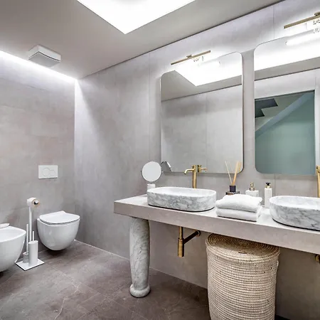 Dimora Collection - Le Corti - Boutique Luxury In A Restored 13th Century Convent, With Sauna And Gym (adults Only) アパートホテル