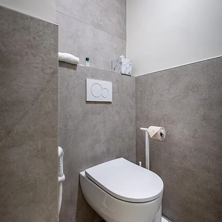 Aparthotel Le Corti By Dimora Collection - Luxury In A Restored 13th-century Convent With Sauna And Gym - Adults Only 4*