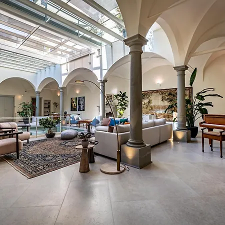 Dimora Collection - Le Corti - Boutique Luxury In A Restored 13th Century Convent, With Sauna And Gym (adults Only) Florence