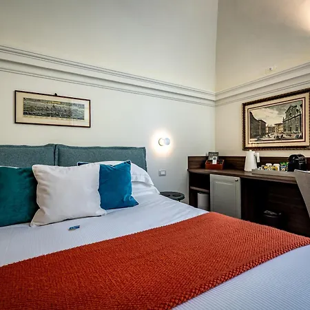 Dimora Collection - Le Corti - Boutique Luxury In A Restored 13th Century Convent, With Sauna And Gym (adults Only)