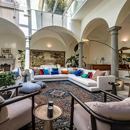 Dimora Collection - Le Corti - Boutique Luxury In A Restored 13th Century Convent, With Sauna And Gym (adults Only) Aparthotel