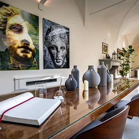 Dimora Collection - Le Corti - Boutique Luxury In A Restored 13th Century Convent, With Sauna And Gym (adults Only) Aparthotel Florence