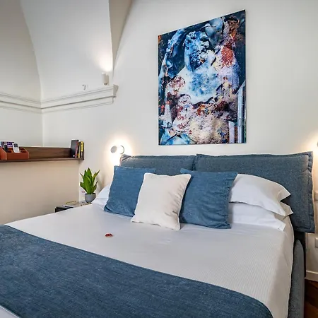 Dimora Collection - Le Corti - Boutique Luxury In A Restored 13th Century Convent, With Sauna And Gym (adults Only) Florence