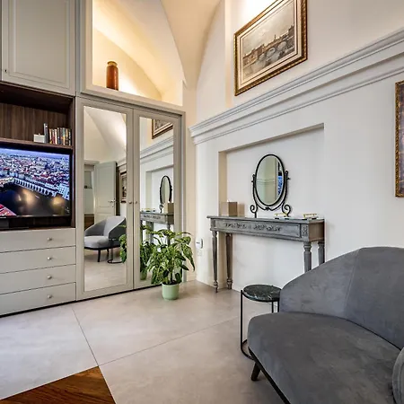 Dimora Collection - Le Corti - Boutique Luxury In A Restored 13th Century Convent, With Sauna And Gym (adults Only) 4* Florenz