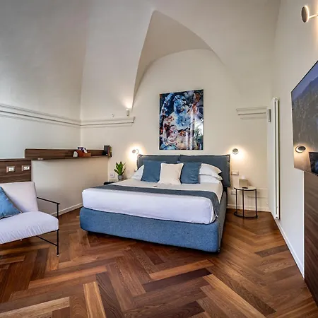 Aparthotel Dimora Collection - Le Corti - Boutique Luxury In A Restored 13th Century Convent, With Sauna And Gym (adults Only)
