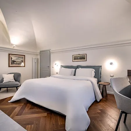 Dimora Collection - Le Corti - Boutique Luxury In A Restored 13th Century Convent, With Sauna And Gym (adults Only) 4*