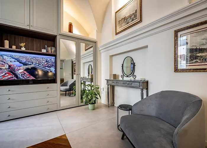 Dimora Collection - Le Corti - Boutique Luxury In A Restored 13th Century Convent, With Sauna And Gym (adults Only) 4* 피렌체