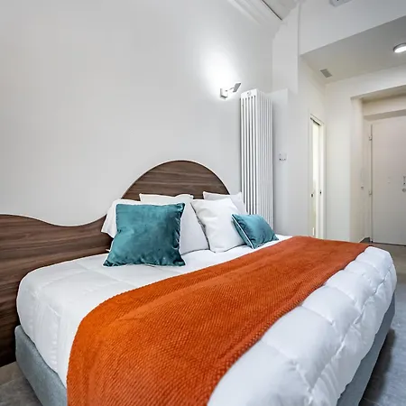 Dimora Collection - Le Corti - Boutique Luxury In A Restored 13th Century Convent, With Sauna And Gym (adults Only) * Floransa