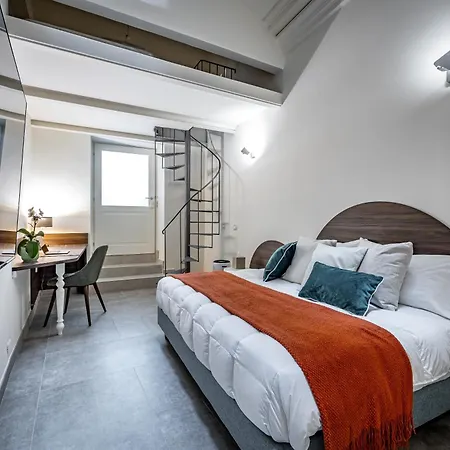 Dimora Collection - Le Corti - Boutique Luxury In A Restored 13th Century Convent, With Sauna And Gym (adults Only) Floransa